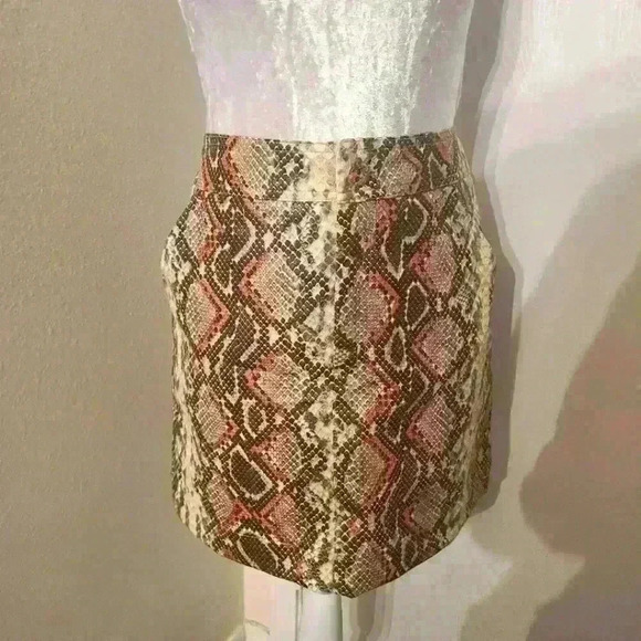 MARIE OLIVER snake print mini skirt size 4 - Picture 1 of 9